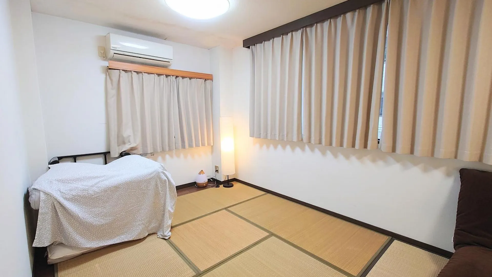 Base Osaka Appartement 0*,  Japan