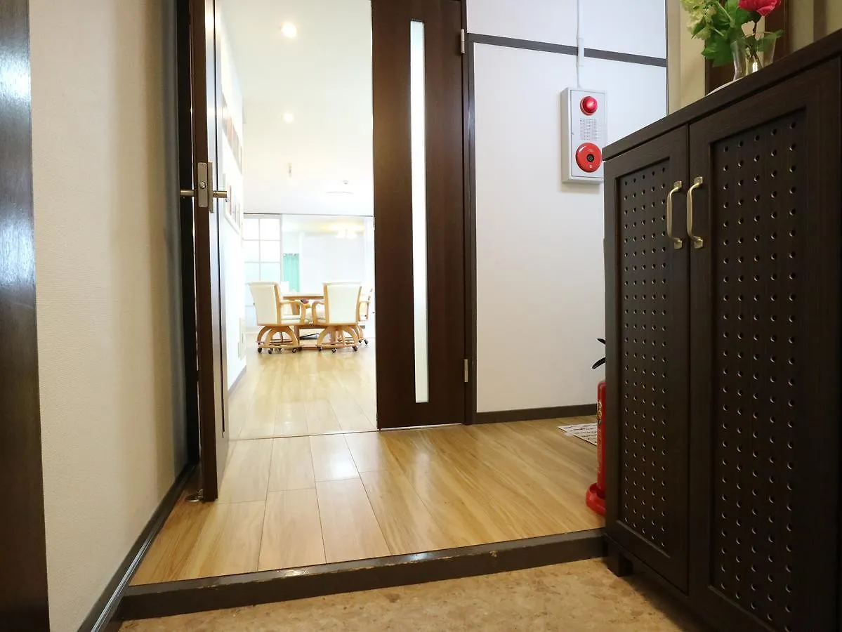 Base Osaka Apartment 0*,