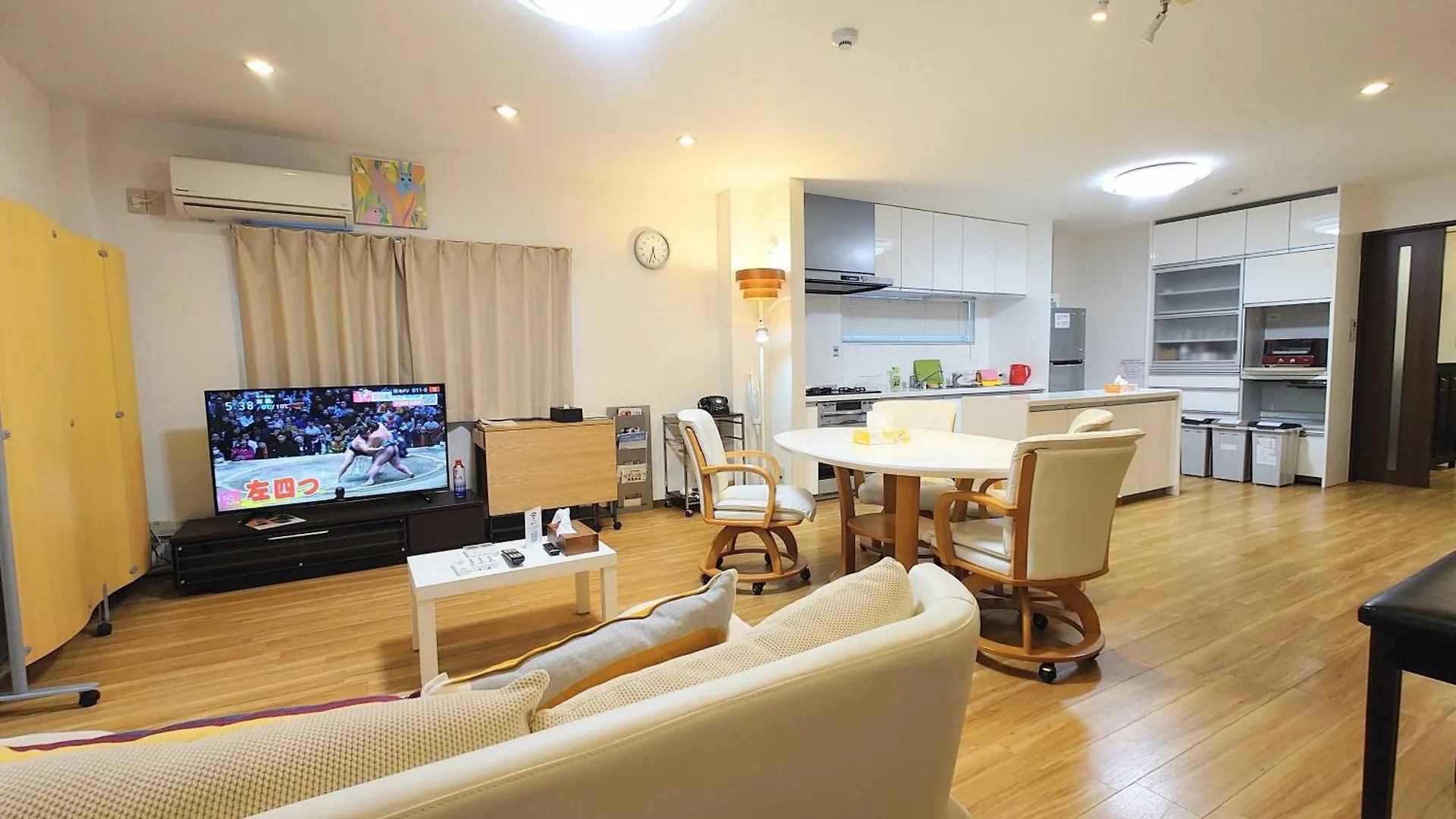 Base Osaka Apartment