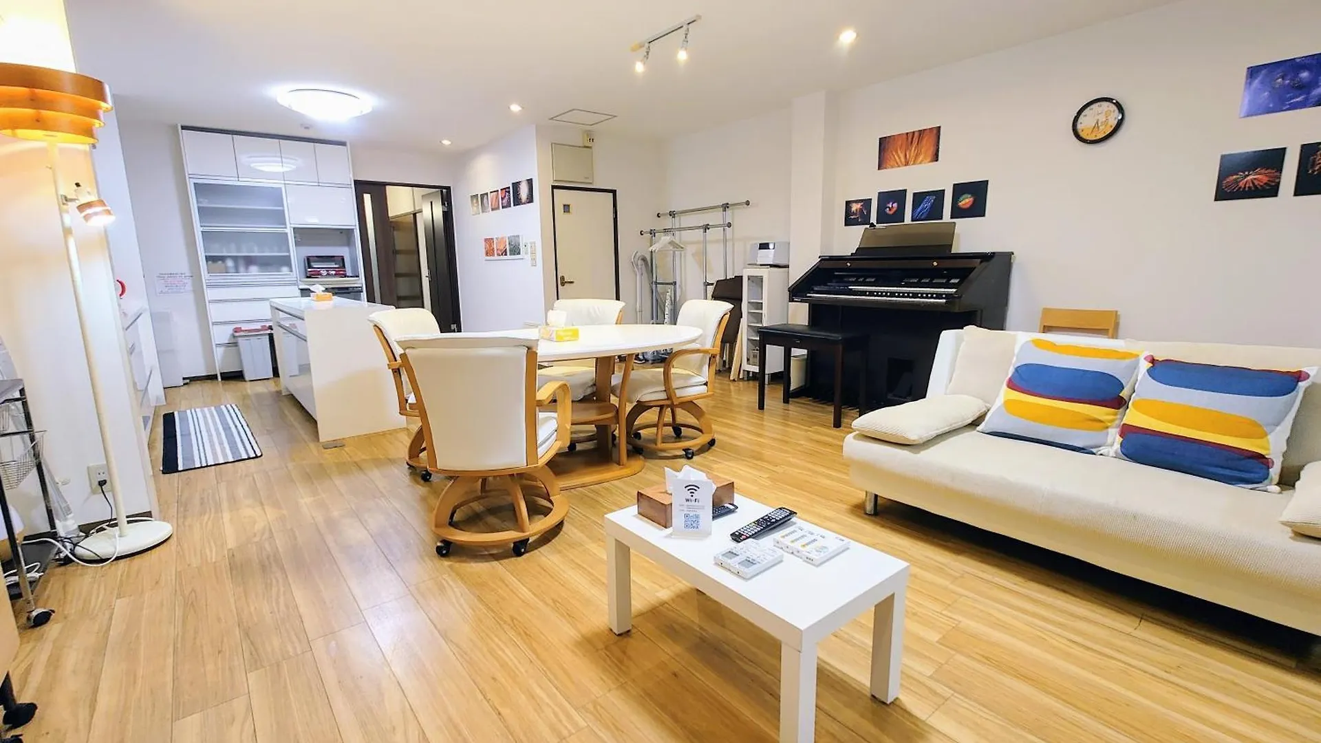Base Osaka Apartment 0*,
