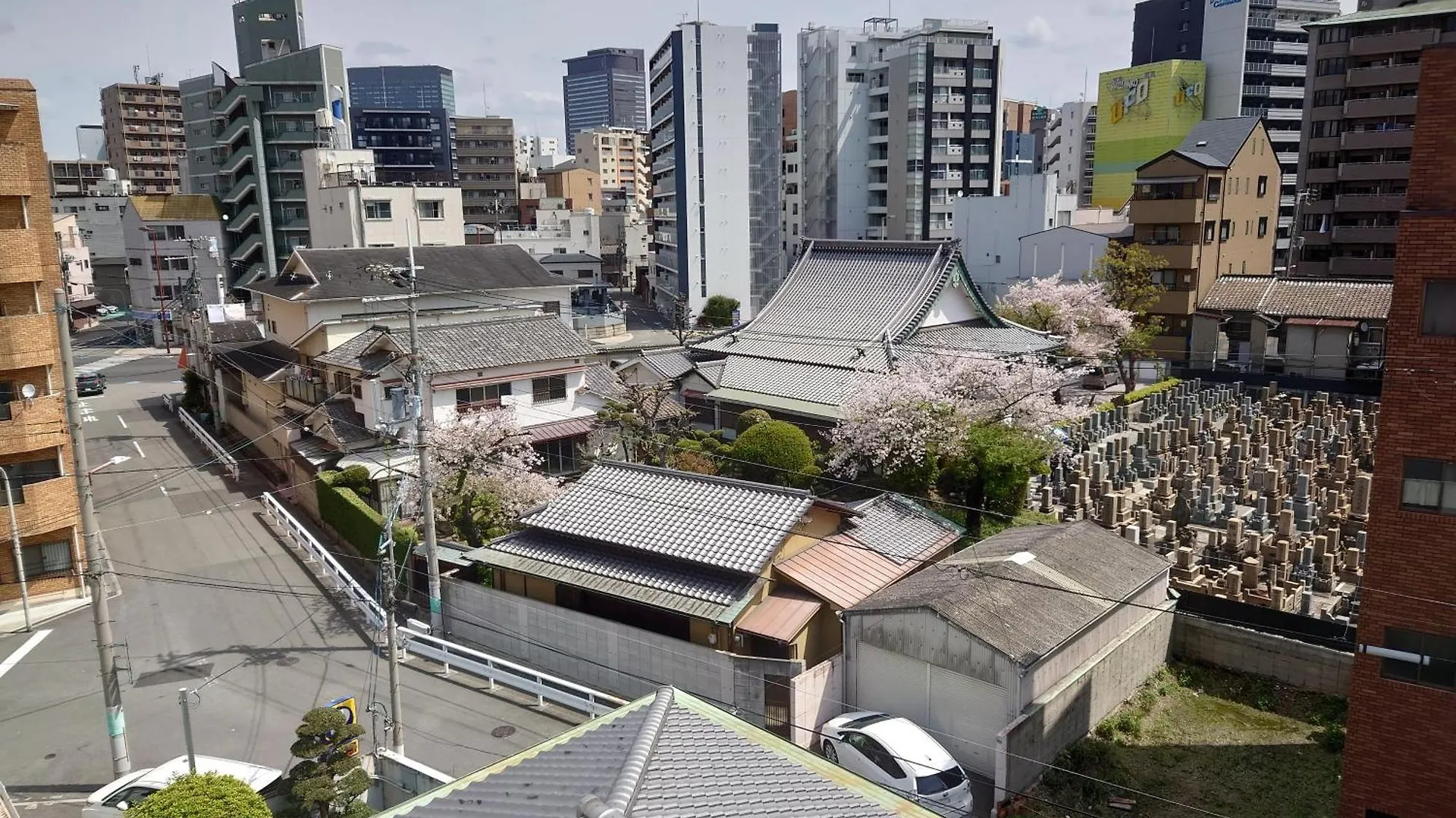 Base Osaka Apartment