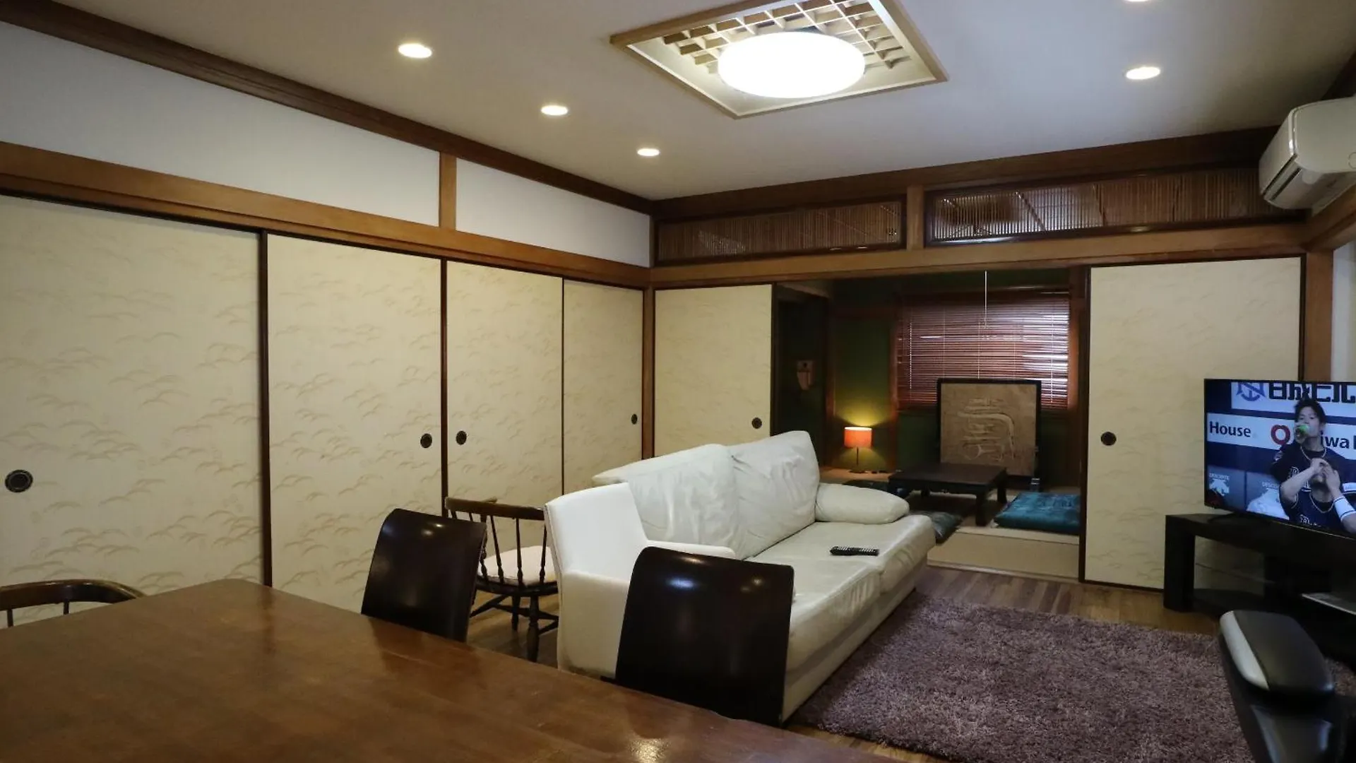 Base Osaka Apartment
